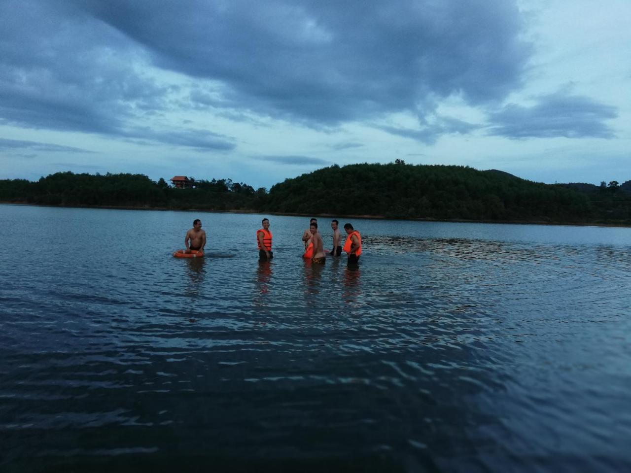 Gio Lao Eco Lodge - Dao Che Thanh Chuong Trai Do المظهر الخارجي الصورة